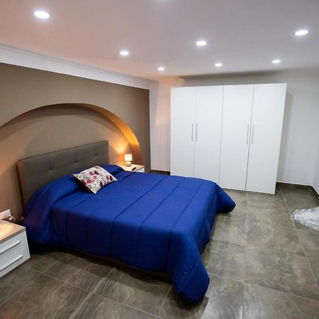 Casa Jonny Apartment Наполи Екстериор снимка