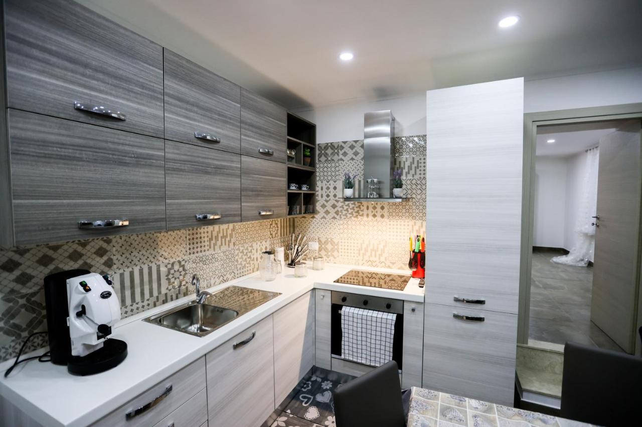 Casa Jonny Apartment Наполи Екстериор снимка