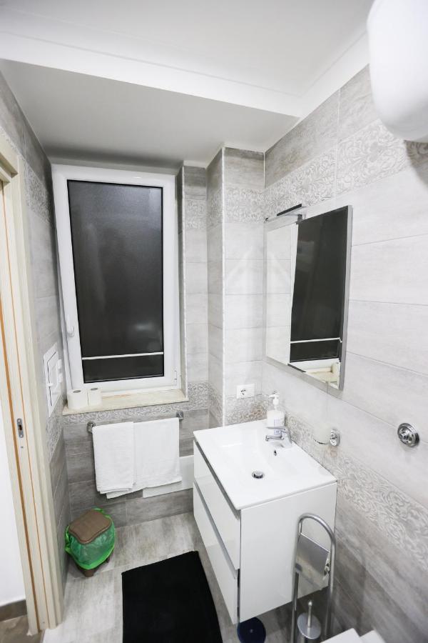 Casa Jonny Apartment Наполи Екстериор снимка
