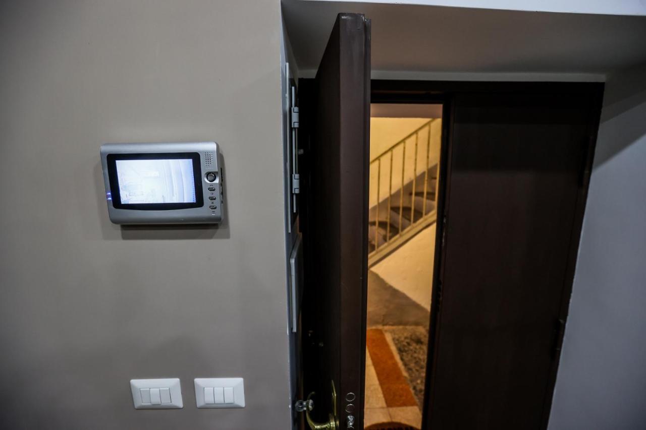 Casa Jonny Apartment Наполи Екстериор снимка