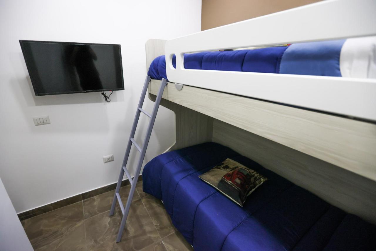 Casa Jonny Apartment Наполи Екстериор снимка