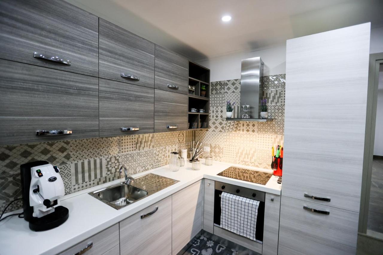 Casa Jonny Apartment Наполи Екстериор снимка