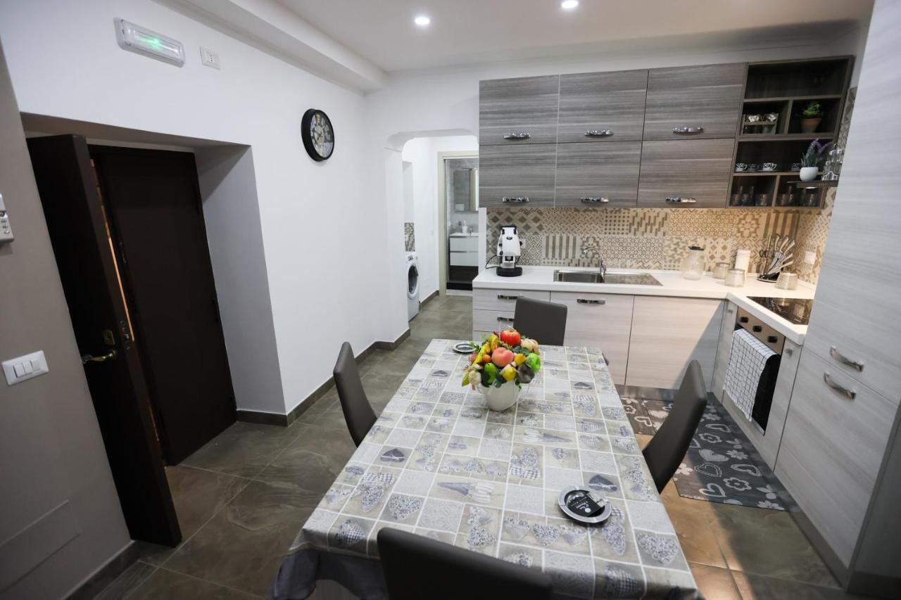 Casa Jonny Apartment Наполи Екстериор снимка